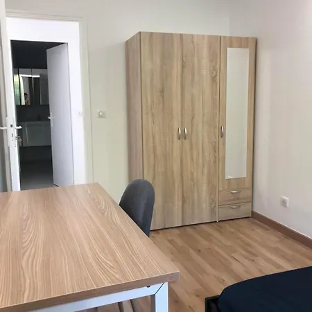 Big 20 Min From Apartment