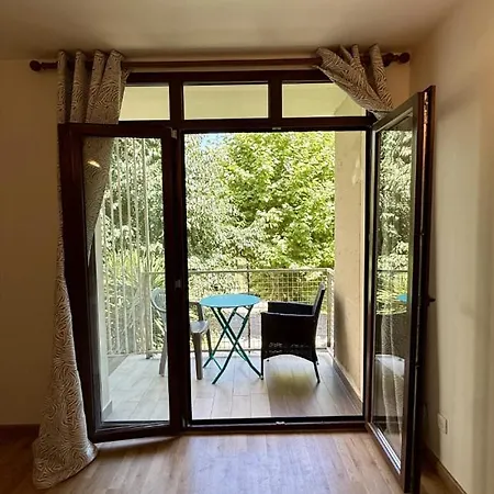 Big 20 Min From דירה ניס